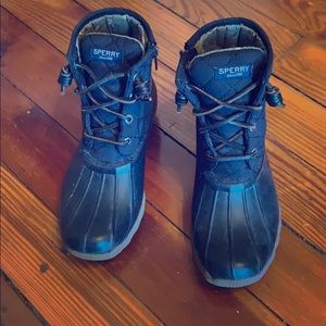 Sperry boots women size 6